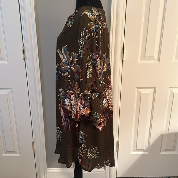 Umgee floral bell sleeve swing dress/tunic size small 🧡 - Picture 4 of 15